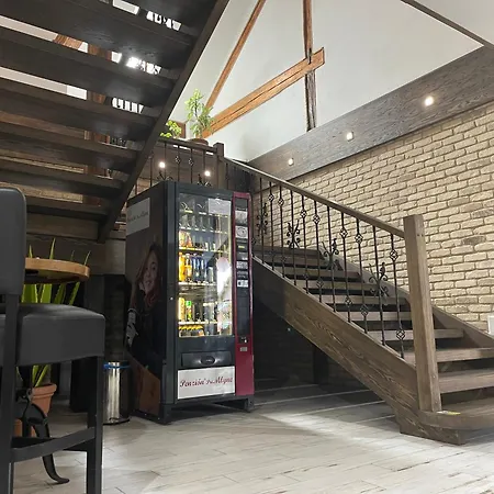 Pri Mlyne Konukevi Litra