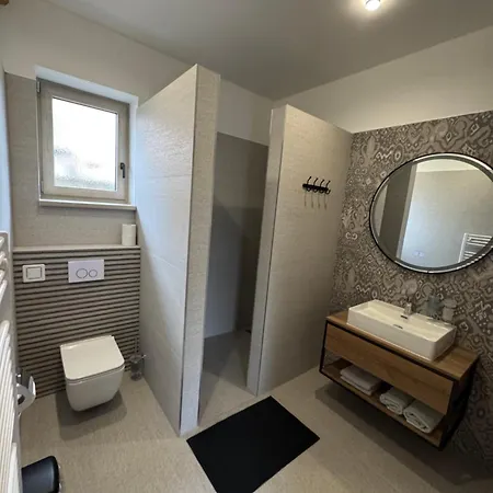 Konukevi Pri Mlyne Litra